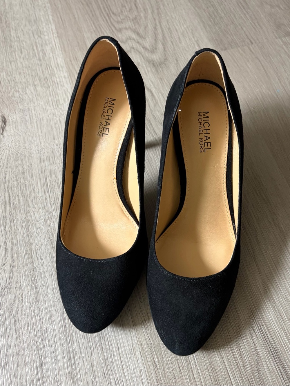 Michael Kors Suede Pumps - Picture 2 of 5